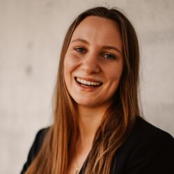 Theresa Pescolderung